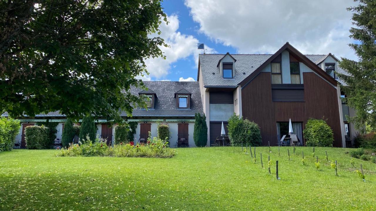 Logis Auberge Du Barrez Mur-de-Barrez Exterior photo